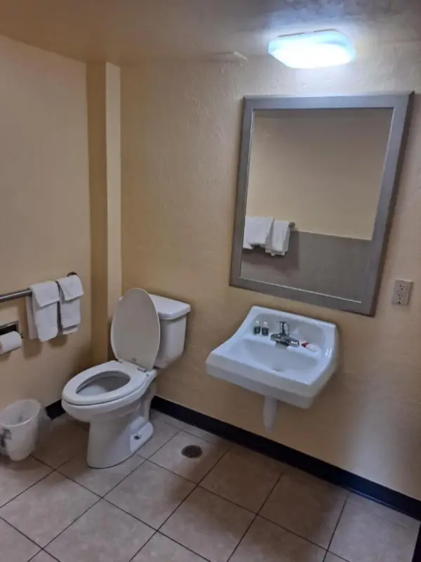 University Inn 8