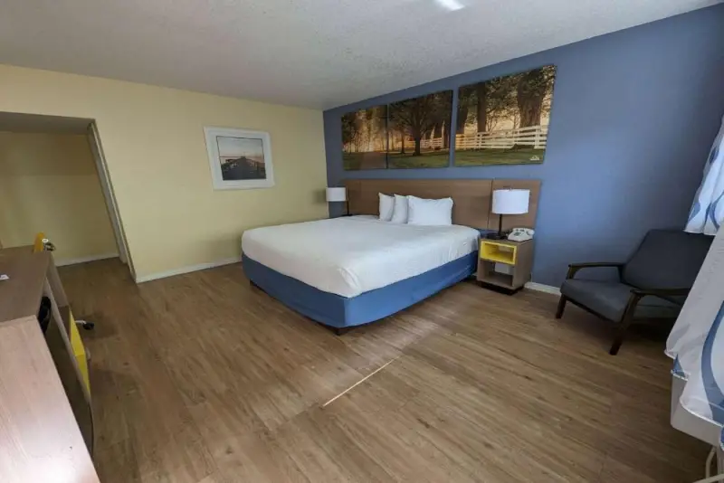 King Room - Non-Smoking