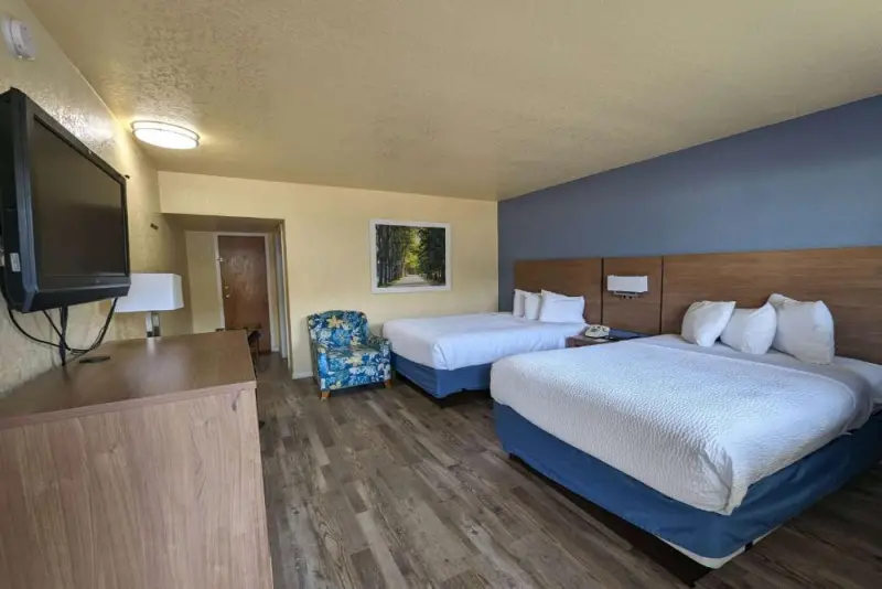 Double Room with Two Double Beds - Non-Smoking